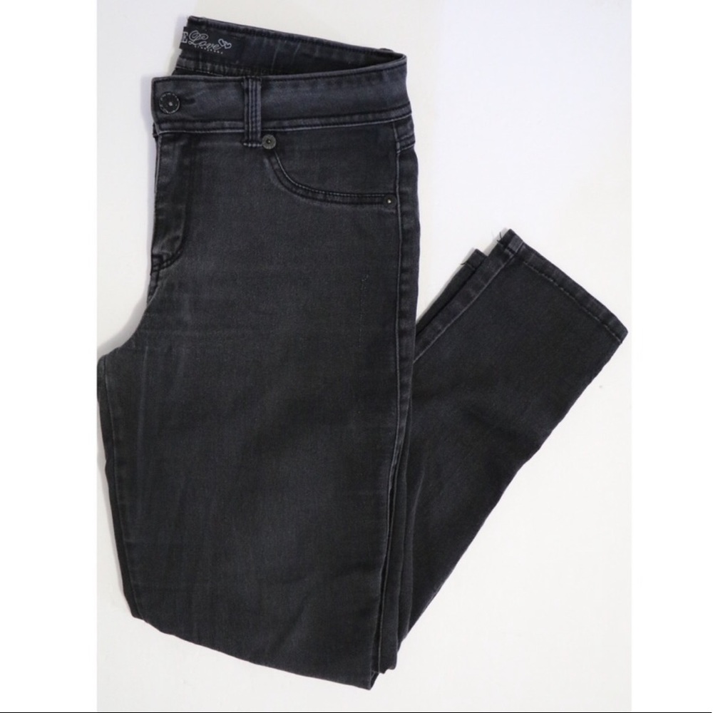 Black skinny jeans